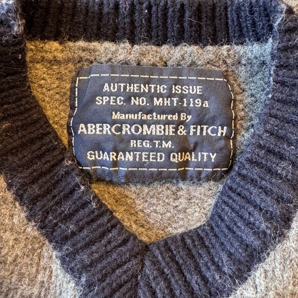 VTG Abercrombie and Fitch Authentic Issue Sweater Mens Small Gray Wool Vneck - Picture 3 of 8